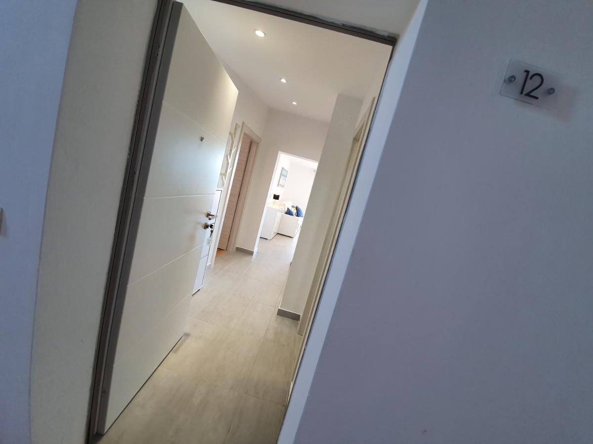 Comfortable Family Apt Iris 20M From Beach In Мандре Экстерьер фото