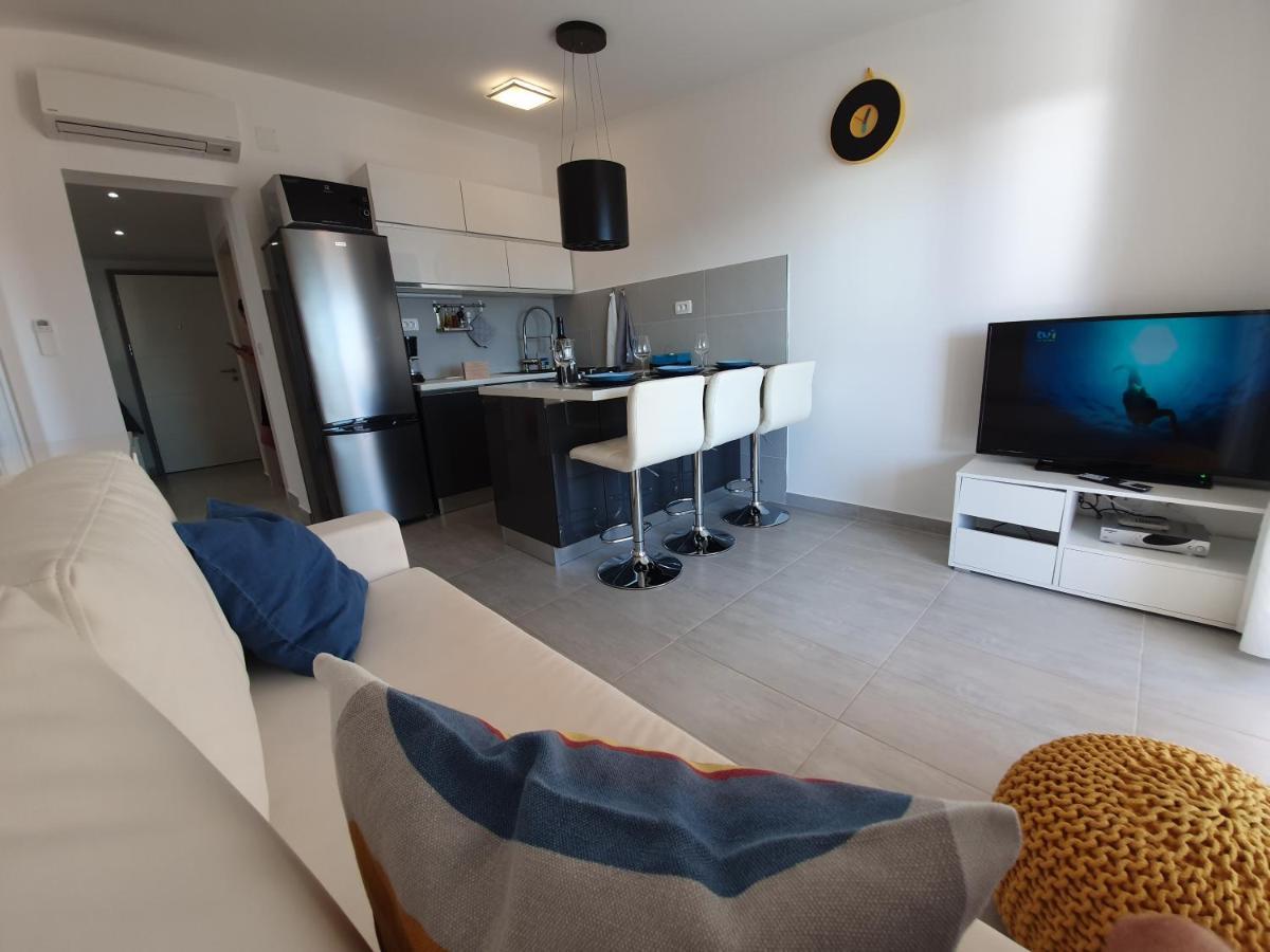 Comfortable Family Apt Iris 20M From Beach In Мандре Экстерьер фото